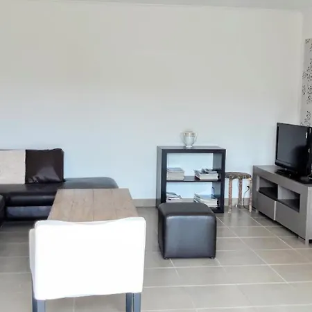 Rive Nature Cote Parc Et Riviere